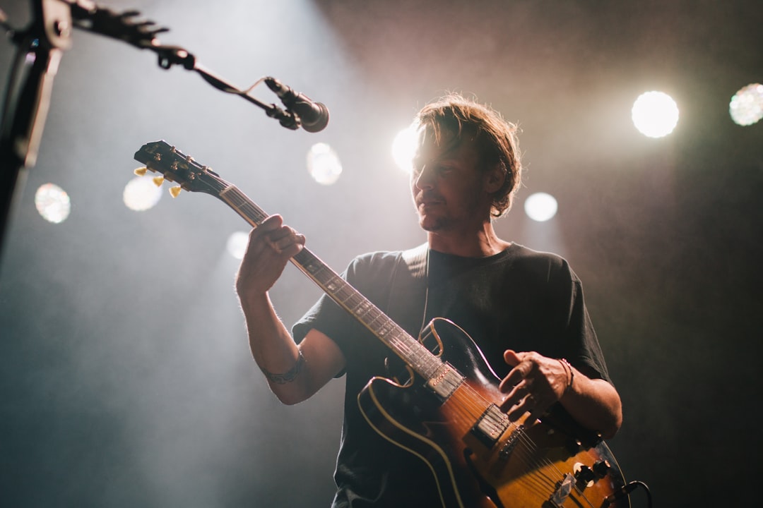 Photo Musician performing