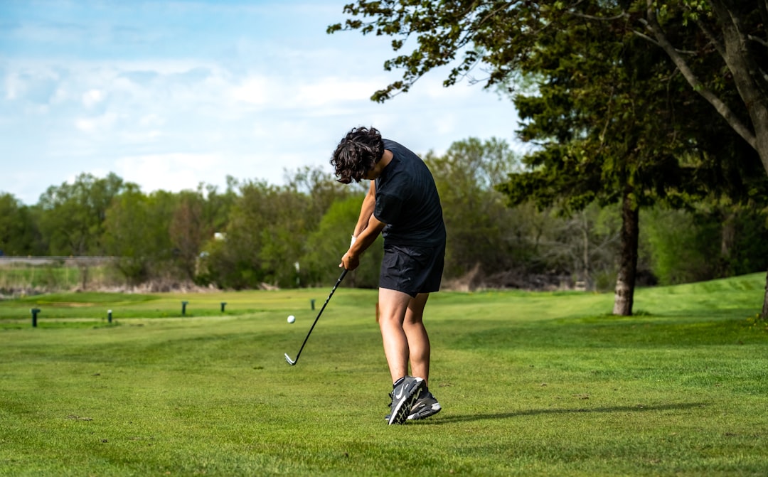 Top Female Golf Influencers to Follow in 2025